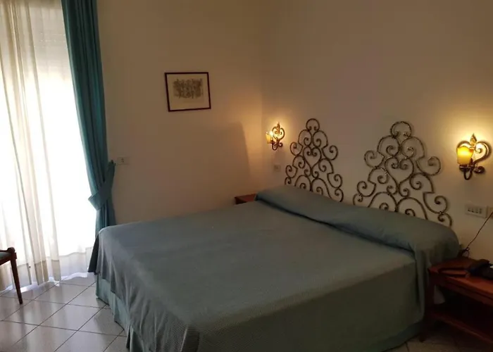 Hotel Multiproprieta Palatium Mari, Con Terrazza Vista Mare E Piscina