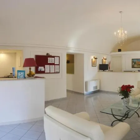 Hotel Multiproprieta Palatium Mari, Con Terrazza Vista Mare E Piscina